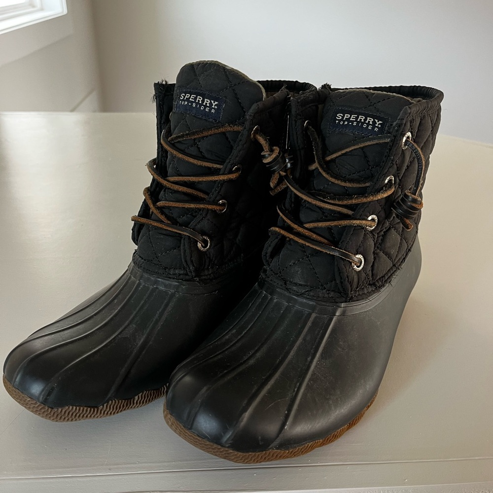 Sperry Black Quilted Waterproof Boots